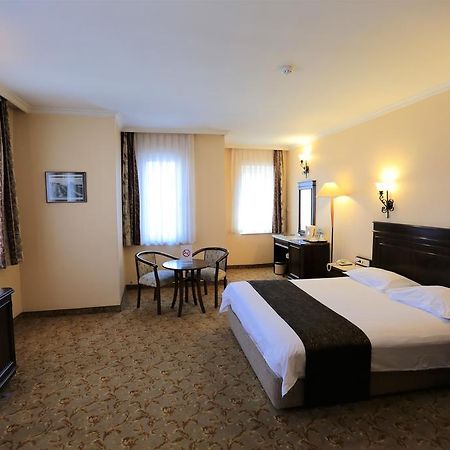 Montania Town Hotel Mudanya บูร์ซา ภายนอก รูปภาพ